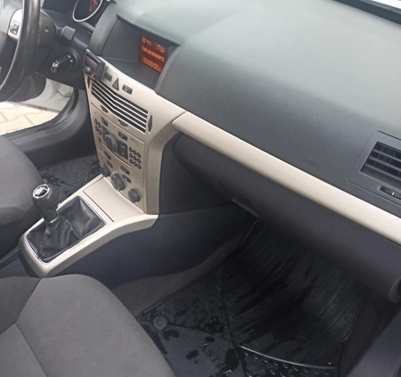 Opel Astra cena 6000 przebieg: 269288, rok produkcji 2008 z Kraków małe 301